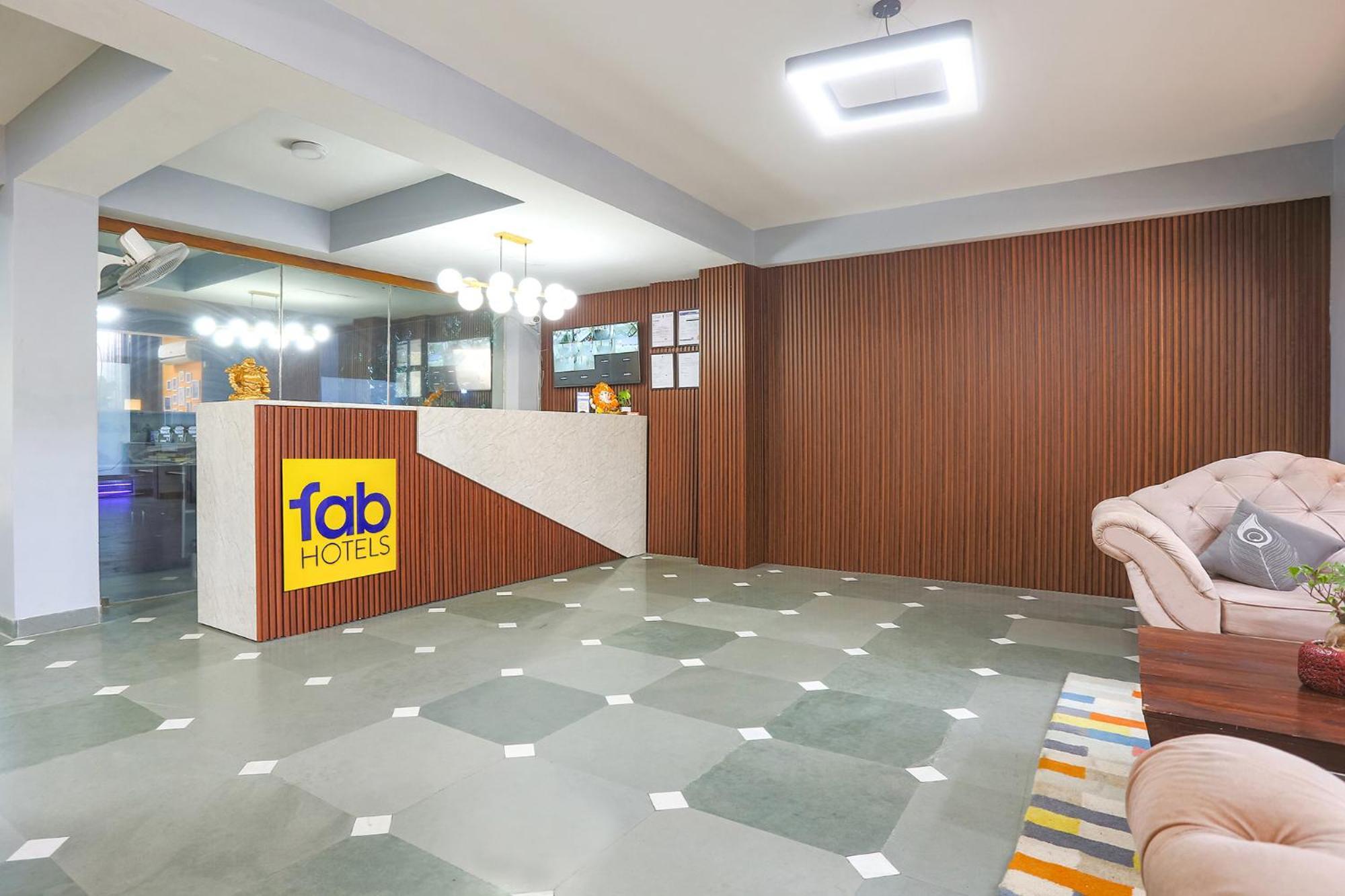 Fabhotel New Journey Hospitality Gurgaon Eksteriør billede